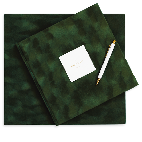 Our Christmas Memories (Gift Set): A Family Traditions Keepsake (Velvet Evergreen)